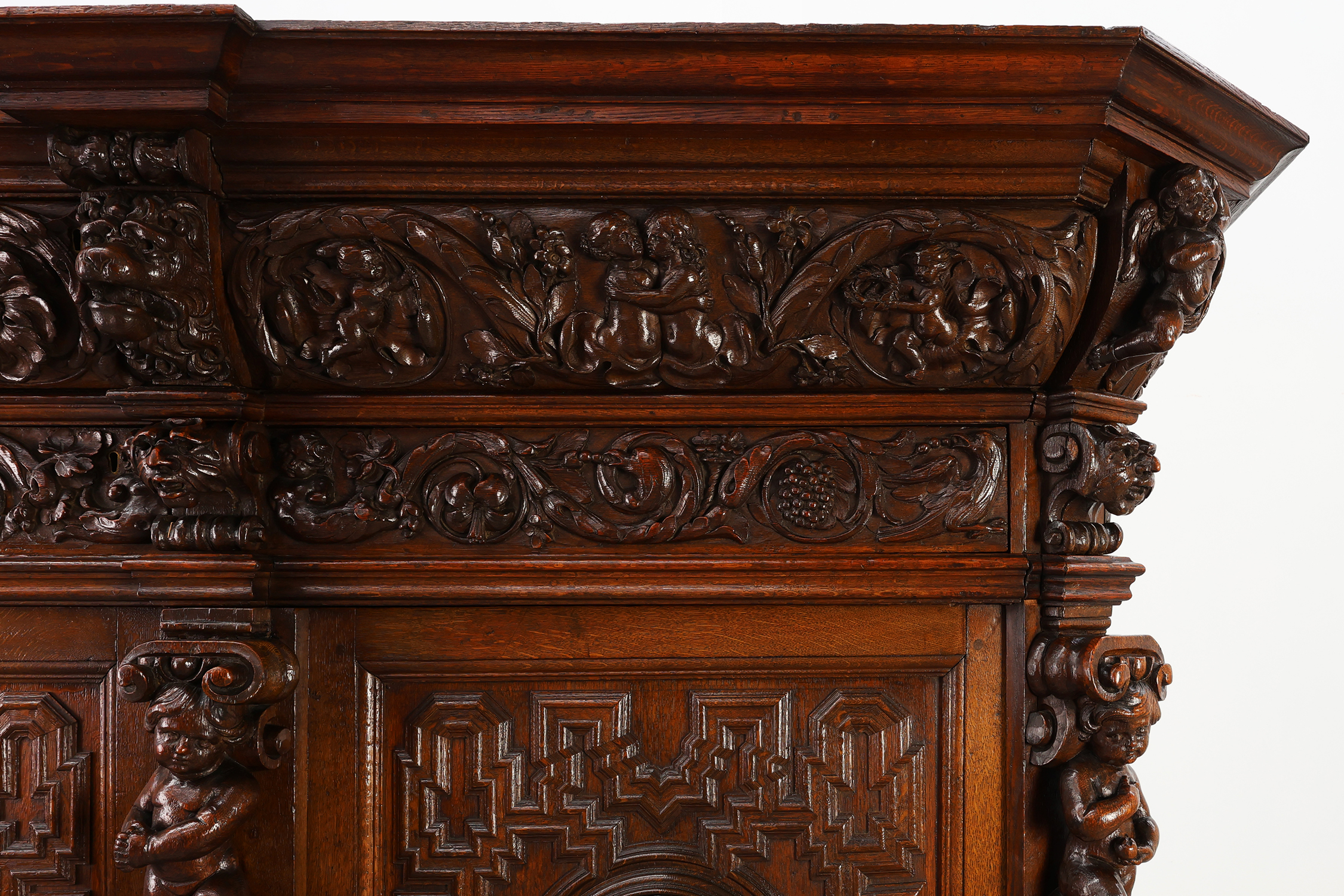 Flemish renaissance "beeldenkast" cabinet in oak wood Antwerp, ca. 1630thumbnail